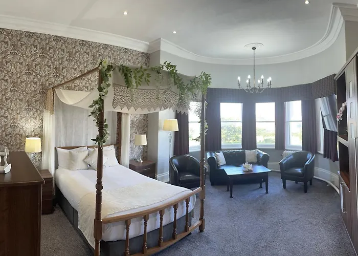 Royal Clifton Hotel