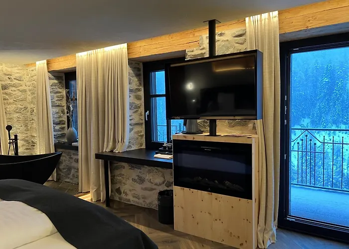 Laret Private Boutique Hotel - Adults Only