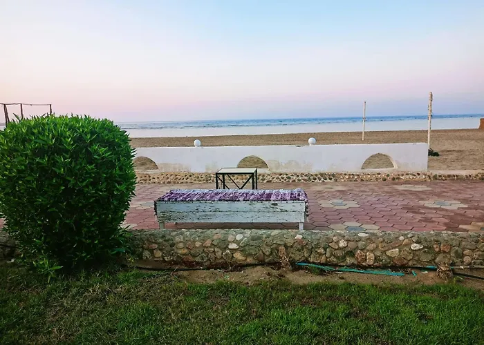 Dolphin Continental Hotel