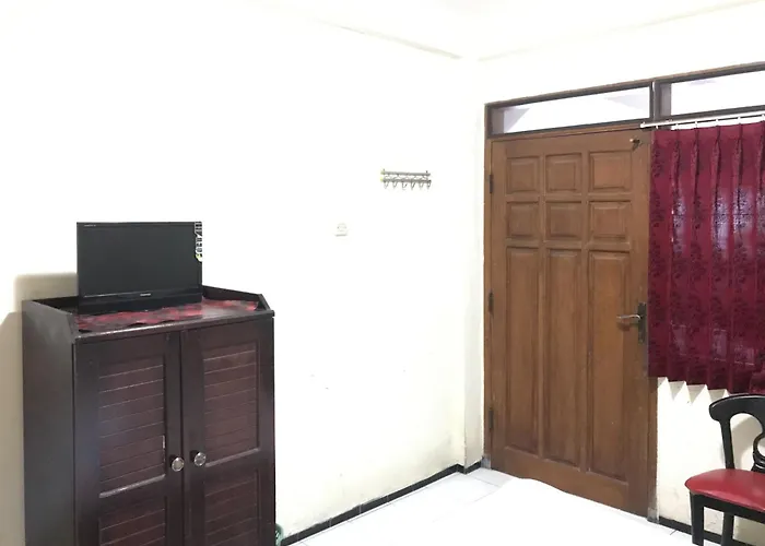 Hotel Lie Mas Prigen Pasuruan Mitra Reddoorz