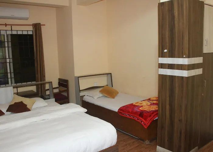 Hotel Opera Deluxe