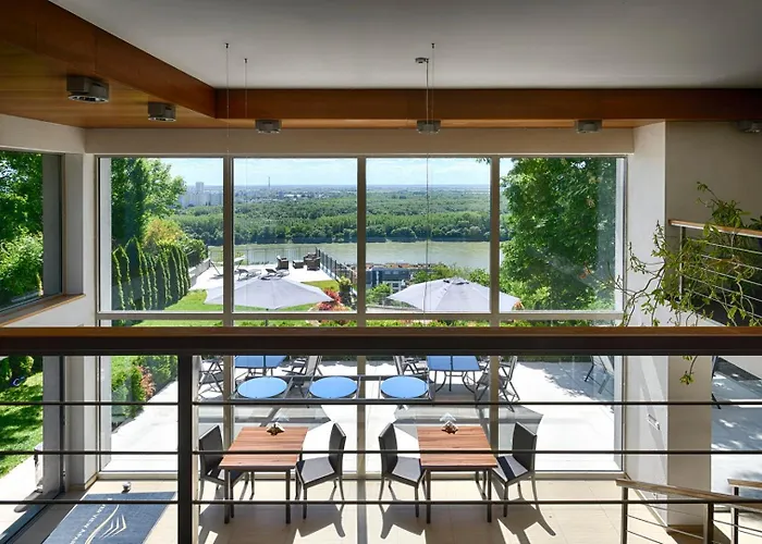 River View Apartments Hotel