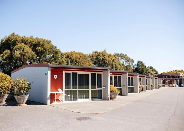 Ascot Park Hotel