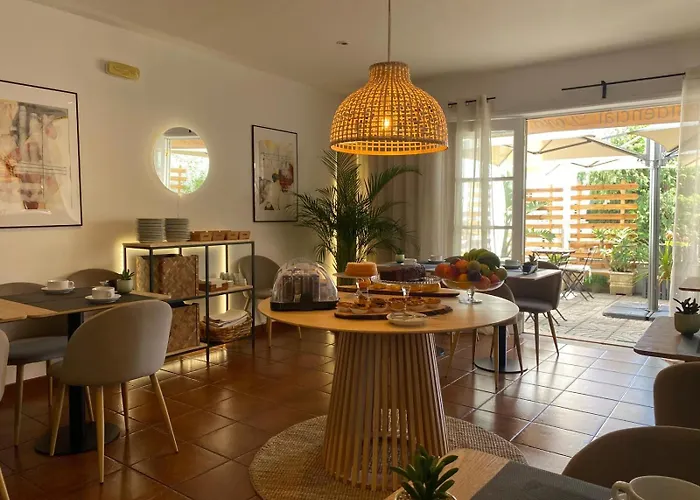 Hotel Residencial Dora