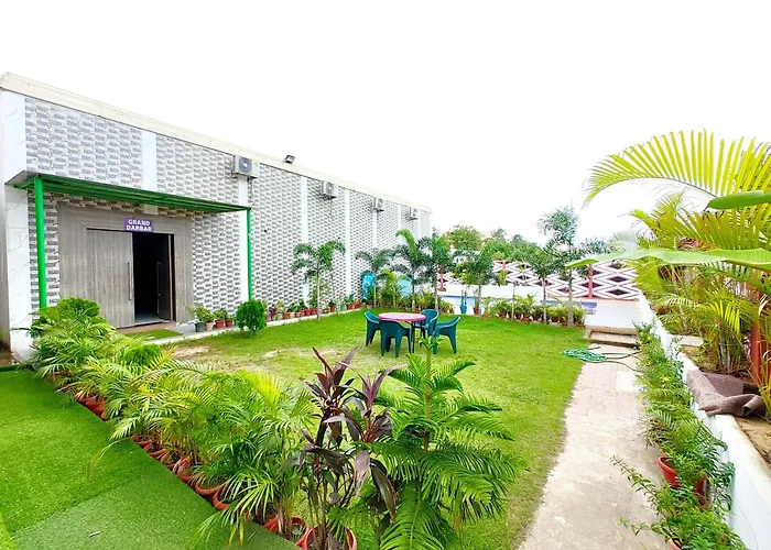 Grg Hotel Grand Resort Puri Sea View Room হোটেল গ্র্যান্ড রিসোর্ট পুরী ହୋଟେଲ ଗ୍ରାଣ୍ଡ ରିସର୍ଟ ପୁରୀ - Swimming-Pool-And-Garden, Near-Sea-Beach-And-Temple Fully-Air-Conditioned-Hotel With-Lift-And-Card Payment Accepted-Parking-Facility, Breakfast Include
