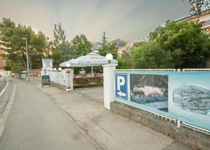 Hotel Riviera, Starigrad Paklenica