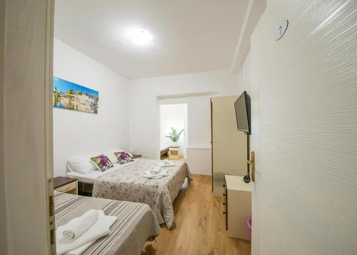 Hotel Riviera, Starigrad Paklenica