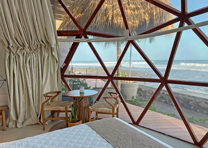 Almare Zonte - Beachfront Glamping Hotel