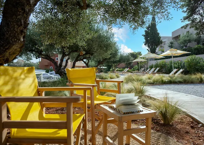 Sundance Apartments & Suites