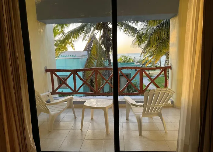 Hotel Manglares Celestun
