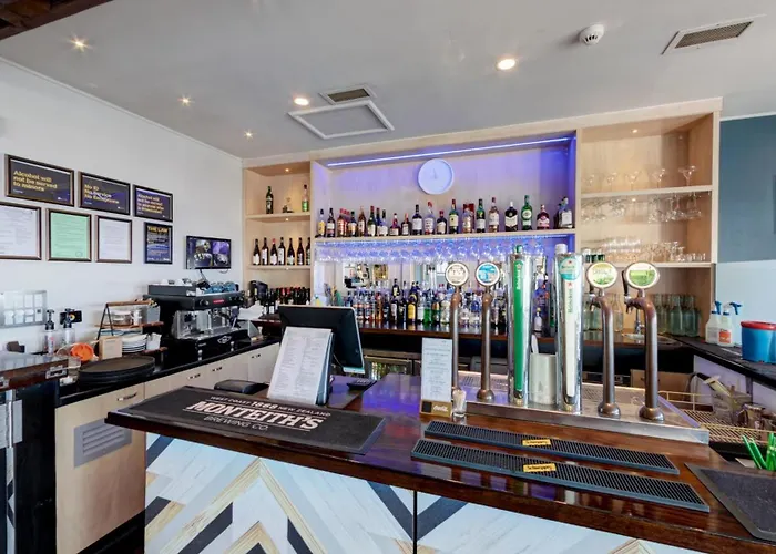 Beachfront Hotel Hokitika