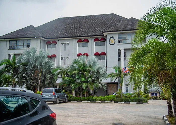 Golden Tulip Hotel -Gt31 Stadium Road