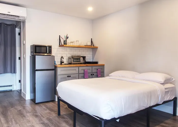 Vermont Suites