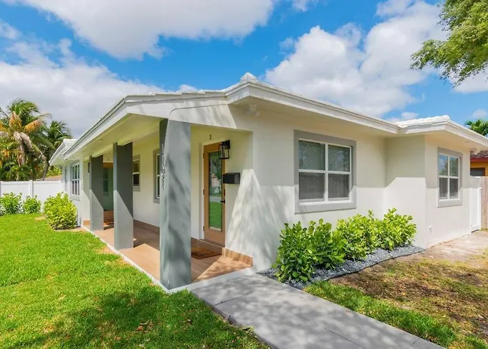 Cozy Victoria Park Retreat Unit 3 - Las Olas Beach