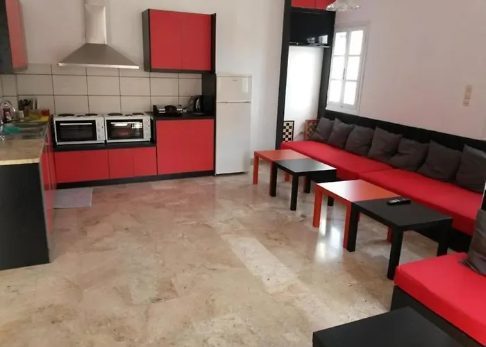 Fira Backpackers Place