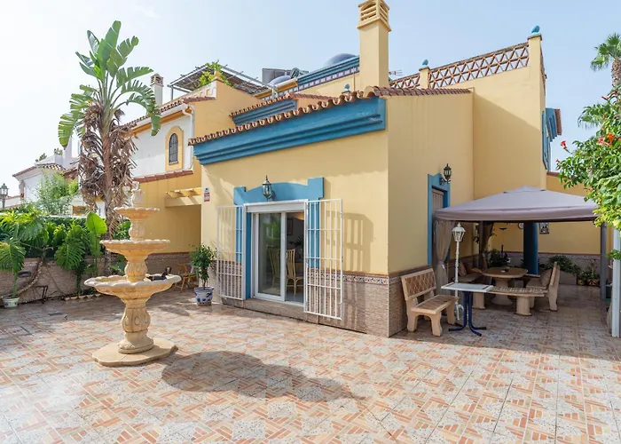 13 Guest Villa 3 Min Walk To Beach Bbq Cinema Perfect For Groups