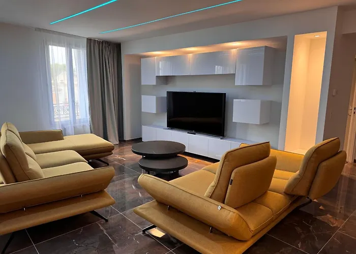 Brit Hotel De Grignan Vichy