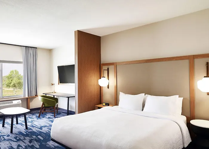 Fairfield Inn & Suites By Marriott Kansas City Belton