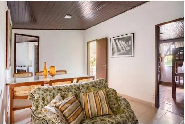 Hostel Demuner House