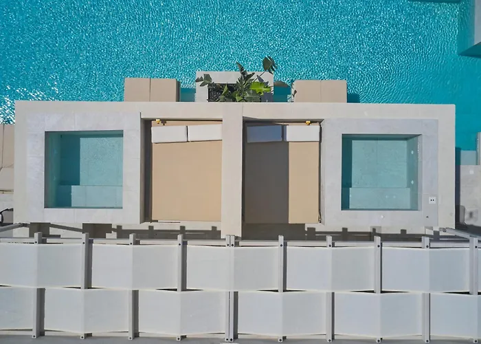 Heyday Luxury Suites
