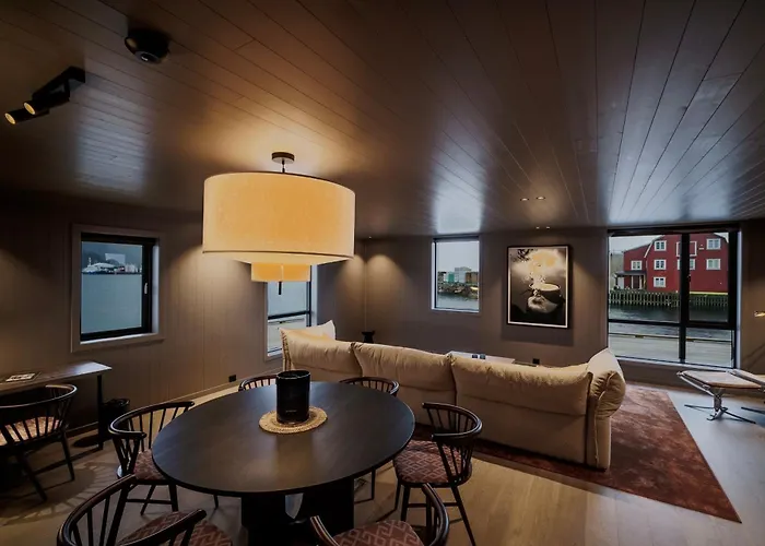 Henningsvaer Bryggehotell - By Classic Norway Hotels