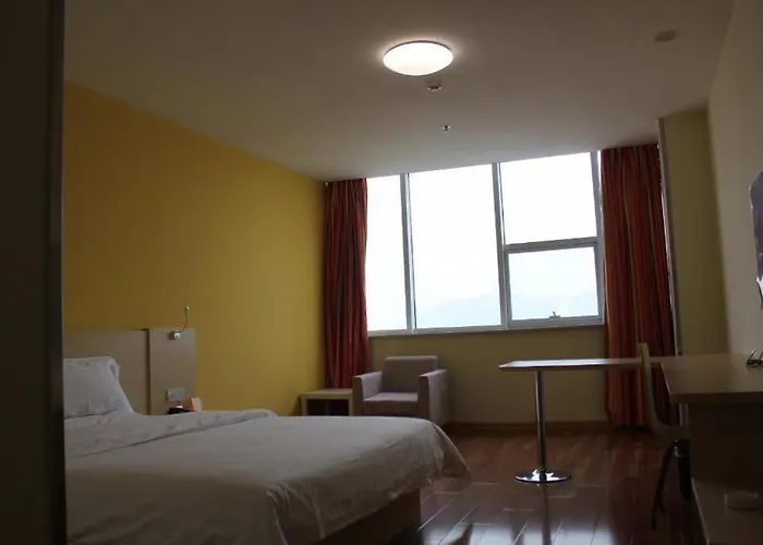 7 Days Inn Jian Jinggangshan University Branch