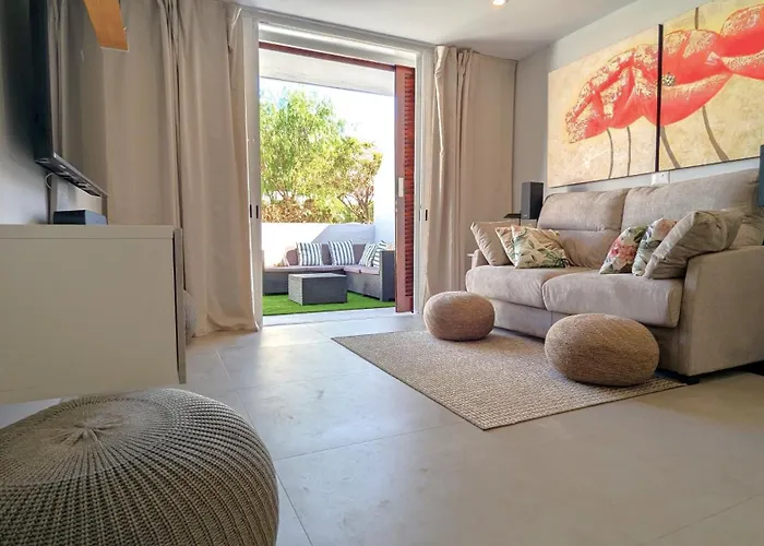 Pool level flat in Parque Santiago 1