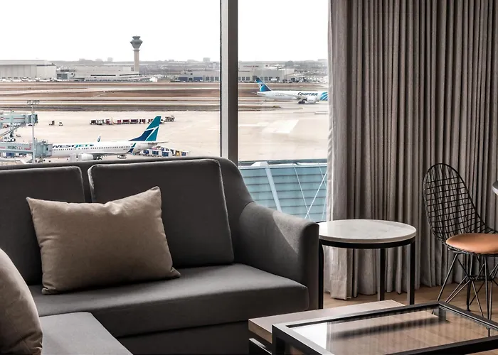 Sheraton Gateway Hotel In Toronto International Airport