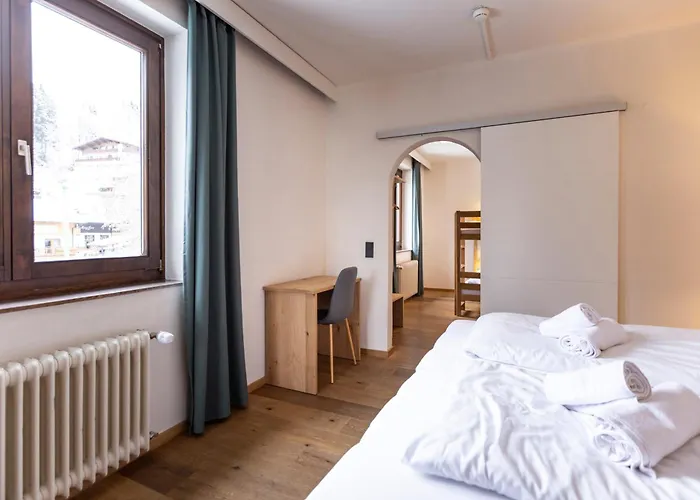 Hotel Pinzgauerhof by Skinetworks