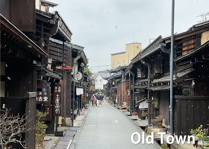 Backpackers Hida Takayama