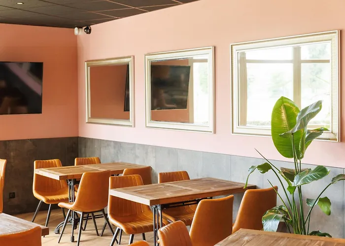 B&B Hotel Clermont-Ferrand Nord Riom