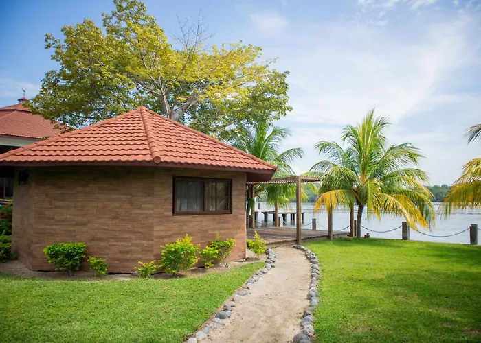 Las Ceibas Resort