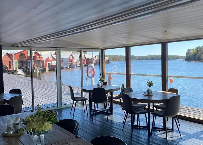Hotell Mellanfjaerden