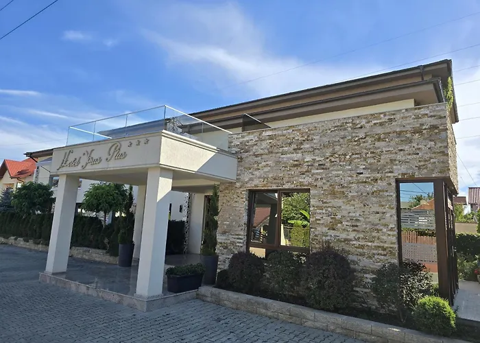 Hotel Yarus