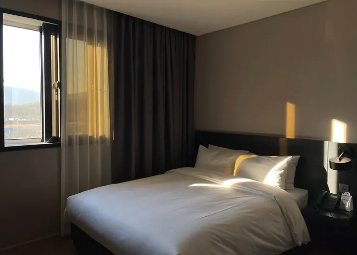 Rivertain Hotel Gyeongju