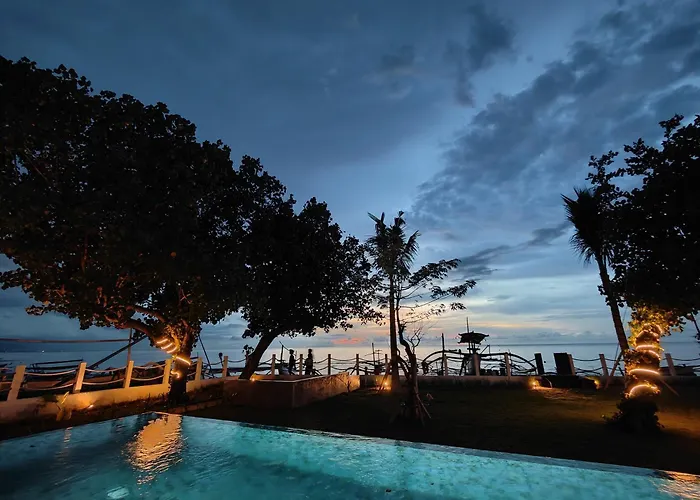 Muara Lovina Hotel