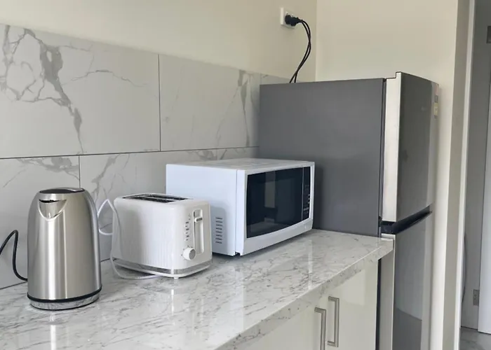 Riverside Hotel