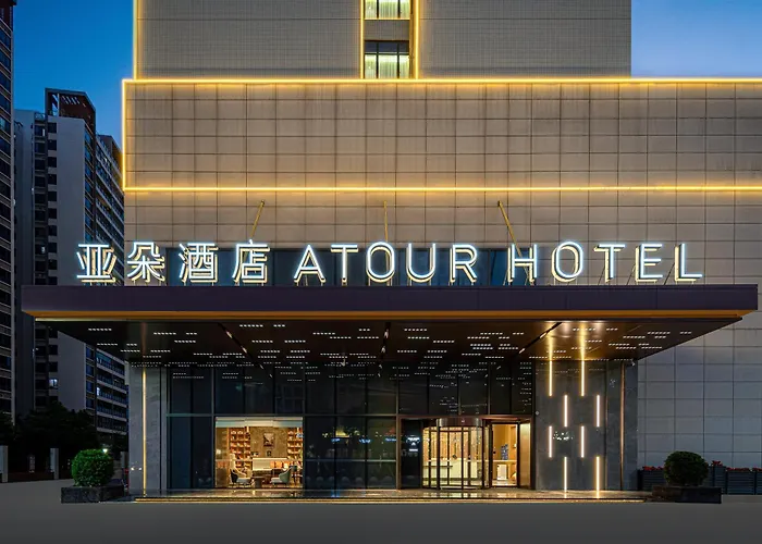 Atour Hotel Jiangmen Huayin Plaza