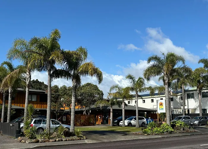 Palm Tree Lodge