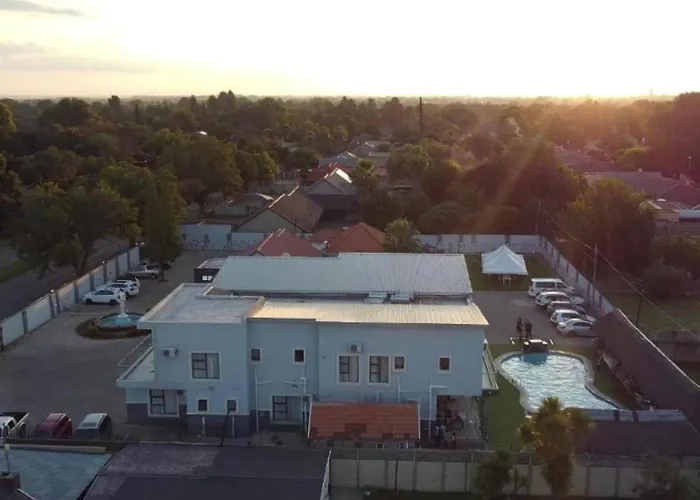 Lifestyle Lodge Hotel