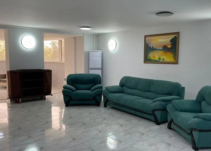 Yassy Hotel, Turkistan