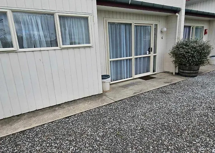 Sunnydays Motel