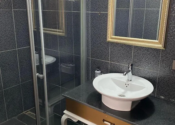 Nemrut Tarihi Hotel