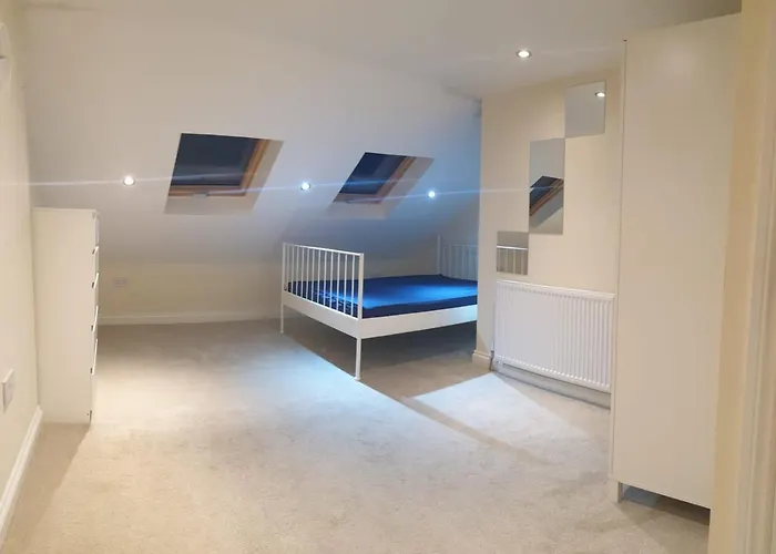Private Rooms Near Hither Green Station