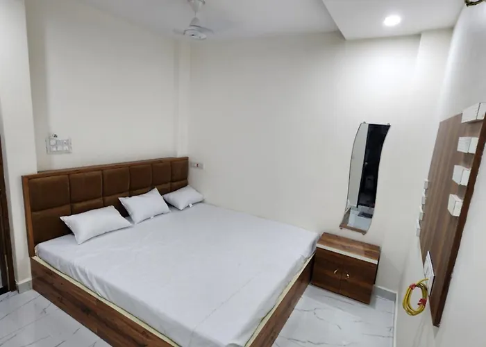 Hotel Aadarsh