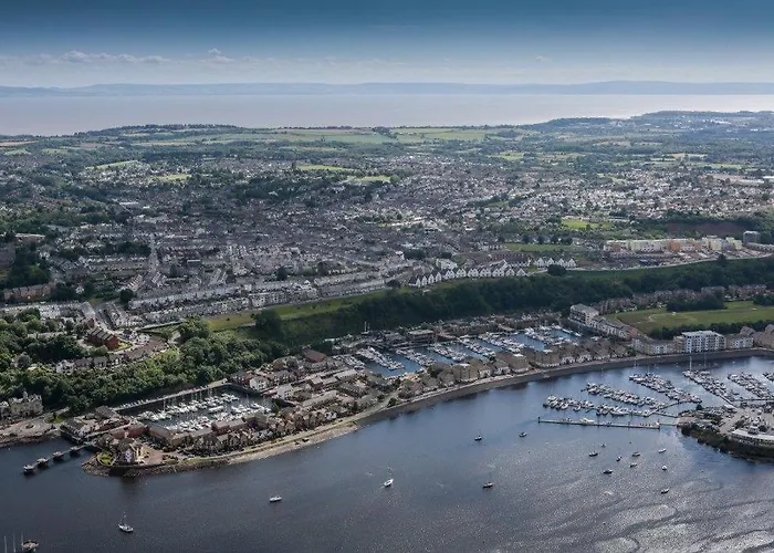 Rooms At Penarth Marina