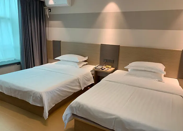 M Hotel Xiamen Haicang Maqing Road Metro Station