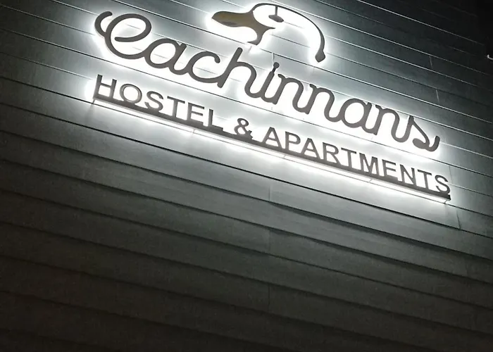 Cachinnans Hostel & Apartments
