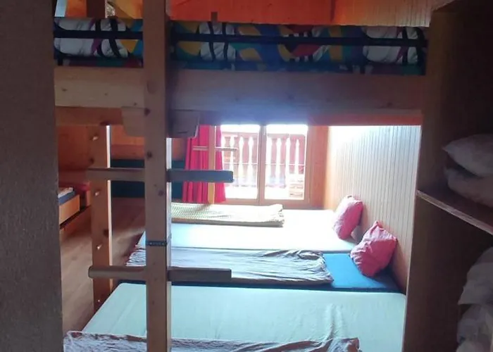 Sonnenberg Hostel And Dormitories