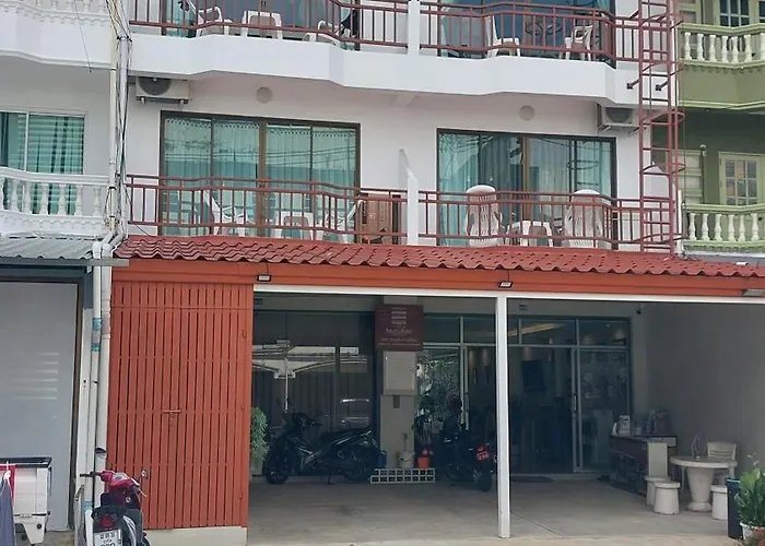 Benetti House